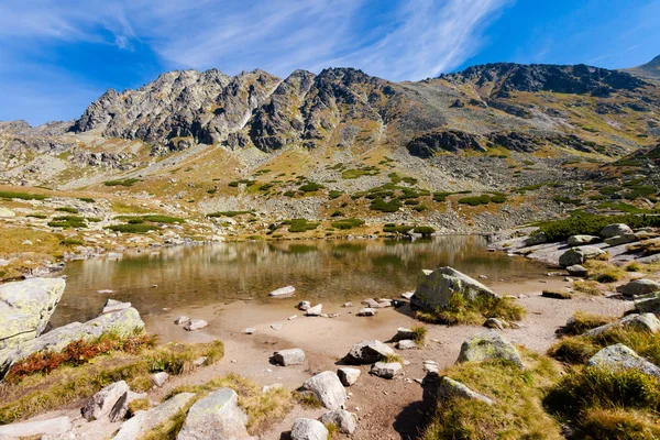 Slowakisches Pleso nad skokom tatra — Stockfoto