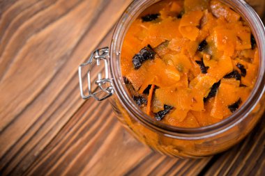 Vegan DIY sağlıklı ev yapımı somon