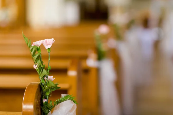 Beautiful church decorated for wedding ceremony — Stock Photo, Image