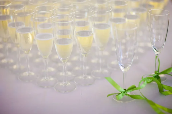 Traditionell polsk bröllop champagne detalj — Stockfoto