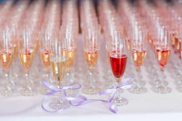 Traditionell polsk bröllop champagne detalj — Stockfoto