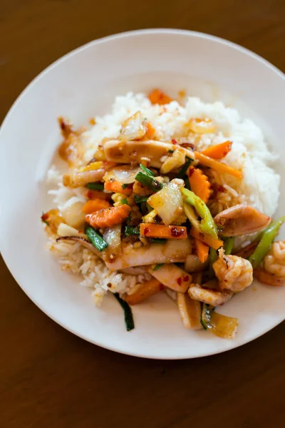 Makanan laut goreng Thailand. — Stok Foto