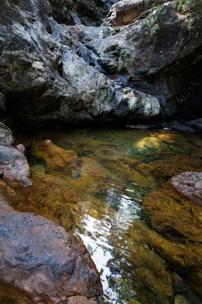 Cascada de la selva en Koh Chang —  Fotos de Stock