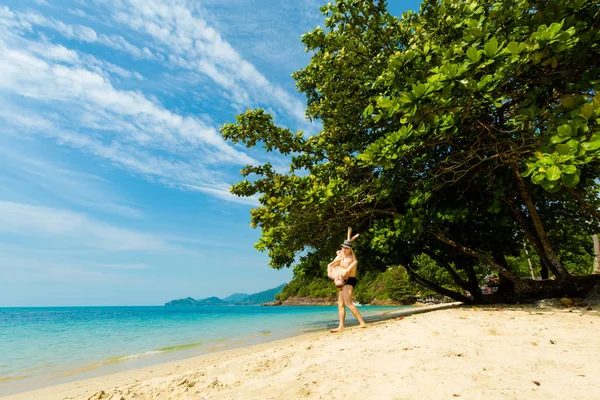 A fiatal pár, a Koh Chang — Stock Fotó