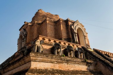 WAT Chedi Luang Budist tapınağı
