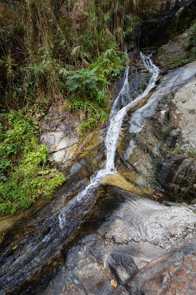 Cascada de la selva Huaykaew en Tailandia —  Fotos de Stock