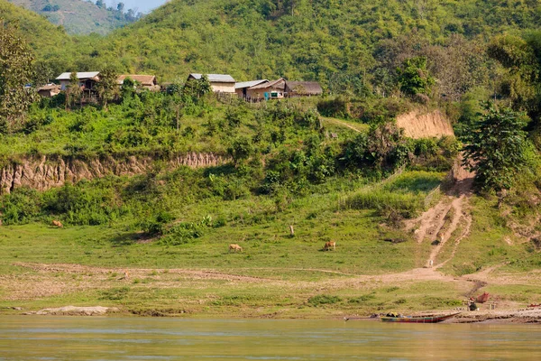 在湄公河景观邮轮老挝 — 图库照片