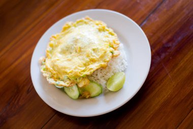 Yasemin pirinç Tay kırmadan