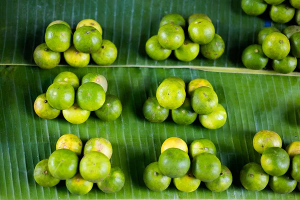 Thailändska grönsaker på marknaden — Stockfoto