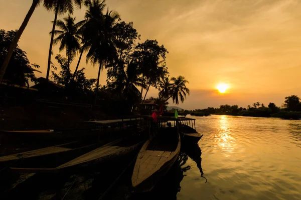 Pôr do sol em Don Khone Laos — Fotografia de Stock