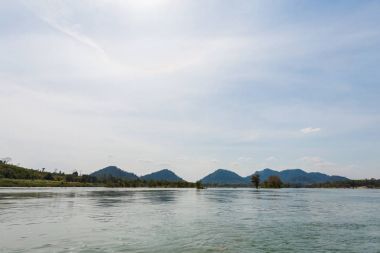 Khongyai plaj irawaddy yunuslar gezisi