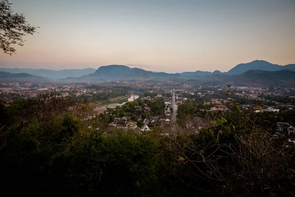 Budist Mount Phou Si Tapınağı