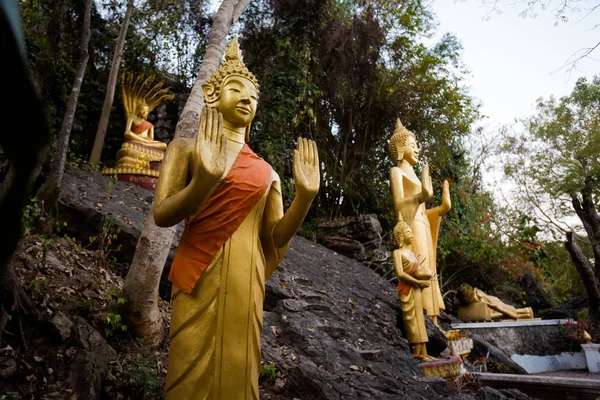 Buddhistiska Mount Phou Si temple — Stockfoto