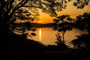 Mekong Laos yukarıda tropikal günbatımı
