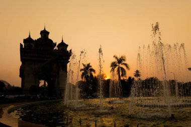 Patuxai zafer anıtı Vientiane