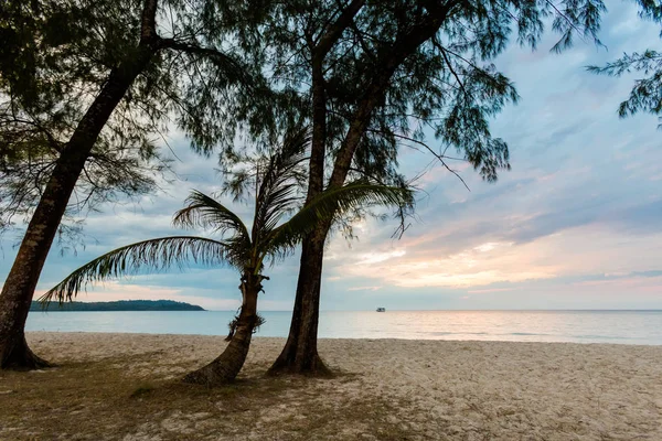 Coucher de soleil sur Koh Kood — Photo