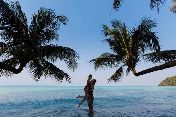 Huwelijksreis op eiland Koh Kood — Stockfoto