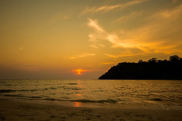 Tramonto tropicale su Koh Kood — Foto Stock