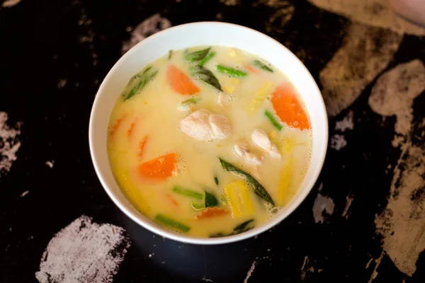Tom Kha Gai zuppa di cocco — Foto Stock