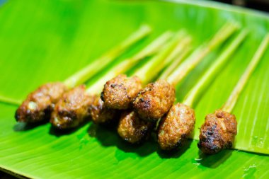 Tay kıyma et limon şiş