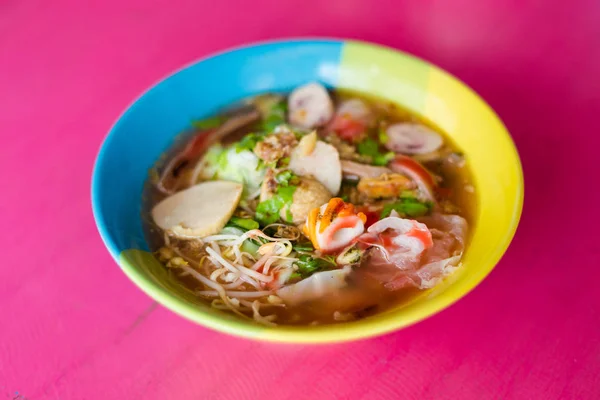 Sopa de fideos de marisco tailandés —  Fotos de Stock