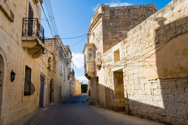 Sandsteinarchitektur von lija malta — Stockfoto