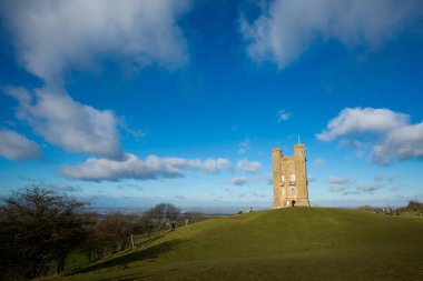 Broadway tower Batı İngiltere'de