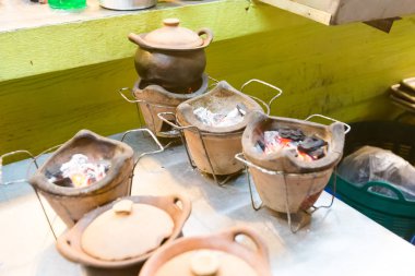 Tay sıcak pot Chiang Rai