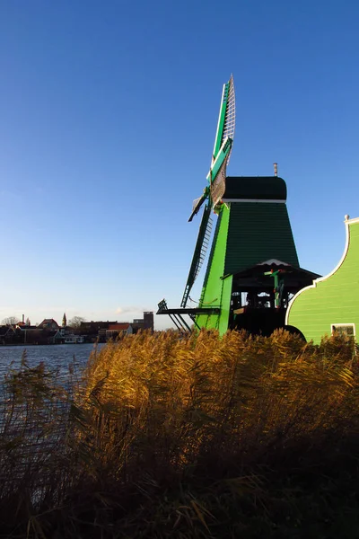Zaandam architekture - molinos en Holanda — Foto de Stock