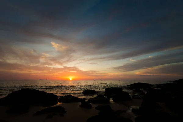 克拉丹岛热带日落景观 — 图库照片