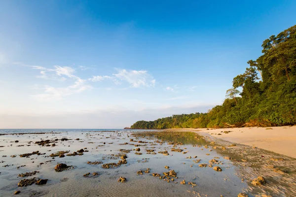 Paisaje tropical de Koh Kradan — Foto de Stock