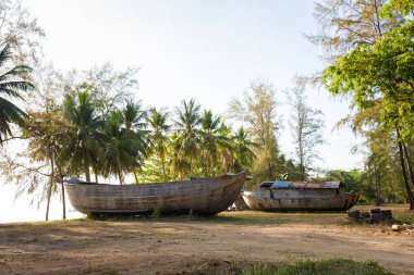 Nopparattara plaj Krabi gemilerde