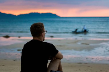 Tropikal Koh Mook adam