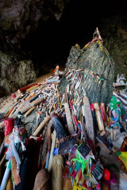 Phra Nang Prenses mağara wat