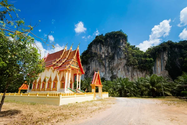 Vista Sul Tempio Buddista Krabi Nel Sud Della Thailandia Simbolo — Foto Stock