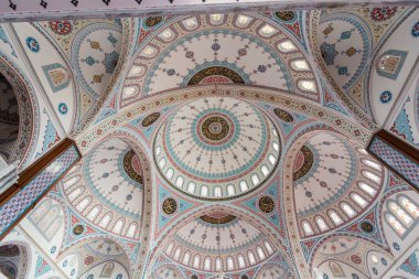 Mrk 'in güzel mimarisi. Türkiye 'nin Manavgat kentinde Kulliye Cami, Antalya. Güzel sakral bina..