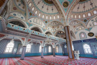 Mrk 'in güzel mimarisi. Türkiye 'nin Manavgat kentinde Kulliye Cami, Antalya. Güzel sakral bina..