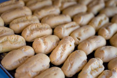 Manavgat, Türkiye 'de taze ekmek. Lezzetli Türk yemekleri.