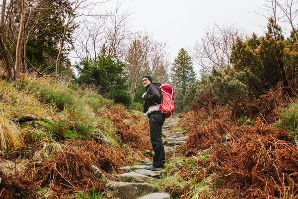 Turist Vackra Babia Gora Berget Väg Till Diablak Polska Beskid — Stockfoto