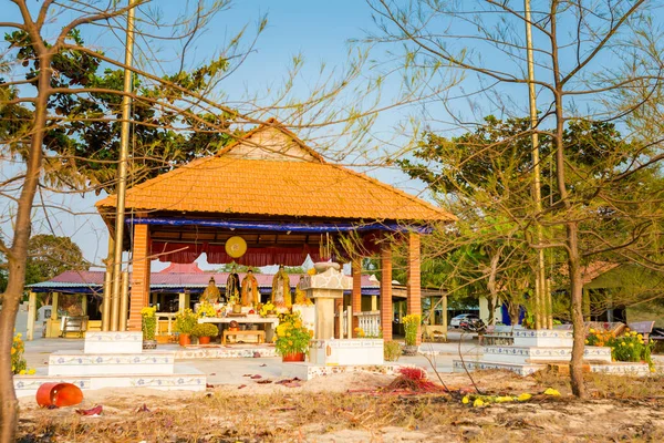 Templo Budista Ilha Tropical Phu Quoc Área Cua Vietnã Paisagem — Fotografia de Stock