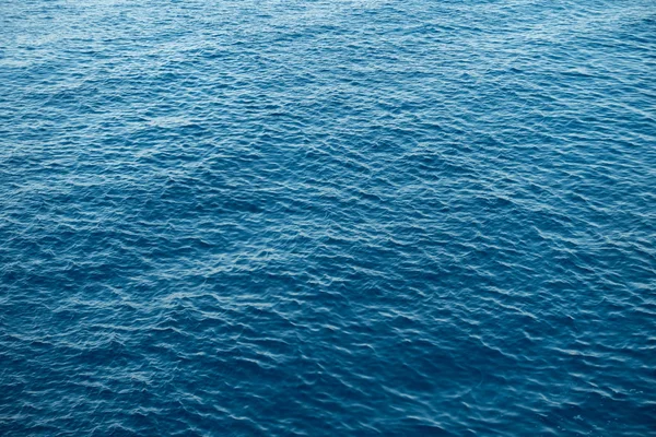 Fondo de agua con olas pacíficas — Foto de Stock