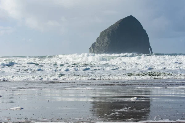 Chief Kiawanda Rock near Pacific City Oregon — Stock Photo, Image