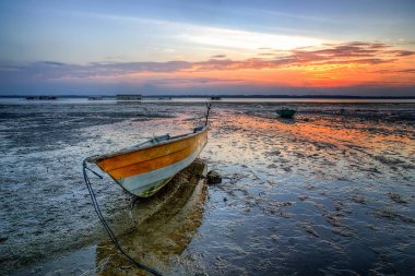 günbatımı ve gündoğumu görünümü