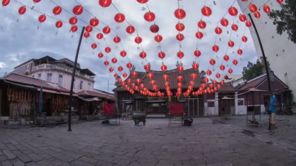 Timelapse av röda lyktan Goddess of Mercy Temple — Stockvideo