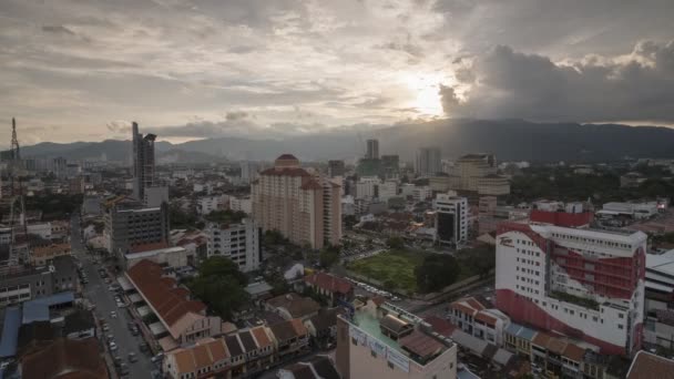 Timelapse vista aerea notte tempo di movimento del traffico lungo Burmah Road — Video Stock