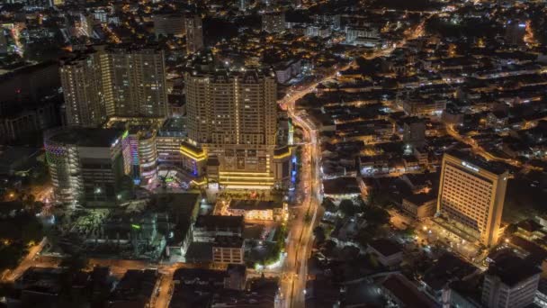 Livlig trafik av fordon nära Time Square — Stockvideo