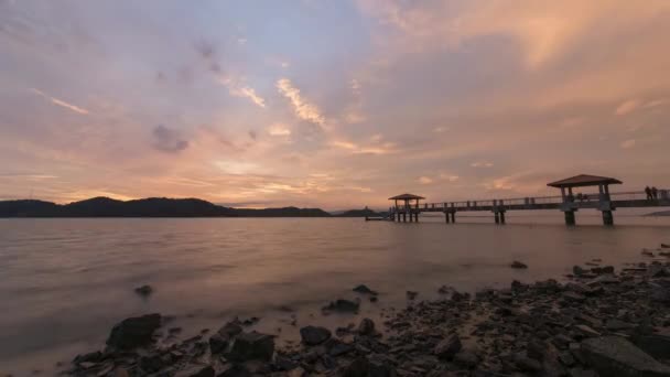 Timelapse sunset hour from day to night at beach — Stock Video