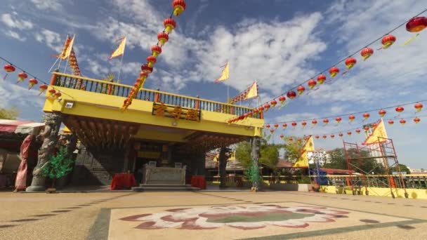 Timelapse Visitante vem ao templo flutuante Hean Boo Thean — Vídeo de Stock