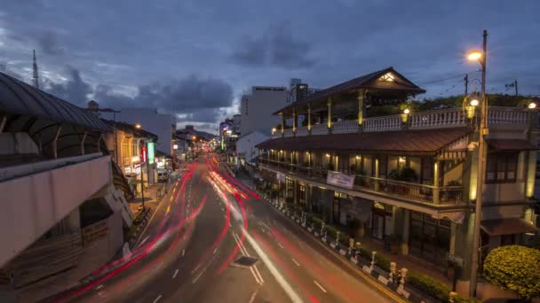 Timelapse transition jour-nuit avec un trafic achalandé à Burmah Road — Video