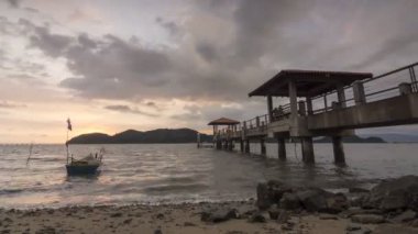 Timelapse günbatımı iskelesi balıkçı Penang